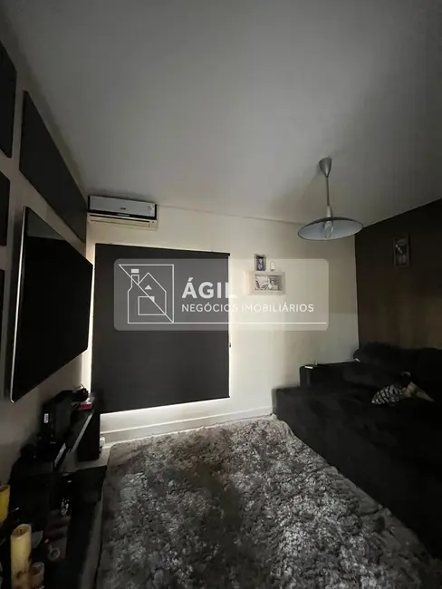 Foto 6 de Casa de Condomínio com 3 quartos à venda, 240m2 em Loteamento Villa Branca, Jacarei - SP