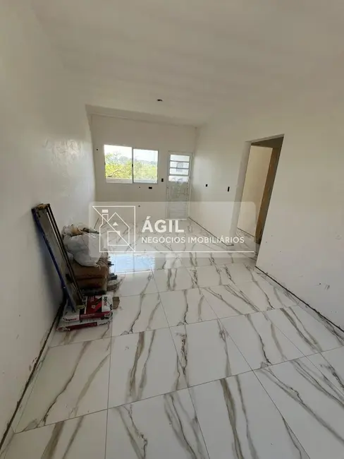 Foto 4 de Casa com 1 quarto à venda, 60m2 em Jardim Colinas, Jacarei - SP