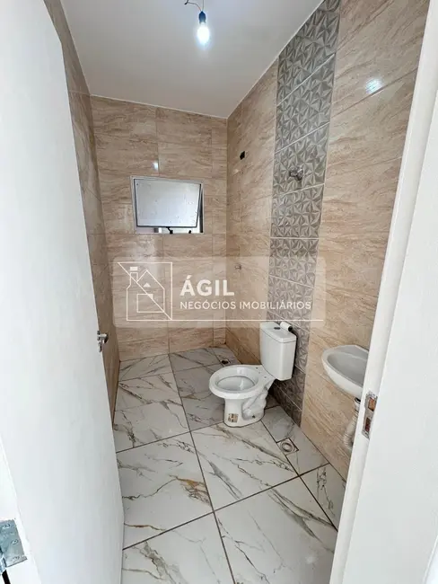 Foto 8 de Casa com 2 quartos à venda, 60m2 em Jardim Colinas, Jacarei - SP