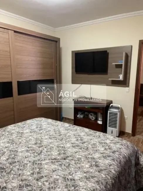 Foto 9 de Casa com 4 quartos à venda, 95m2 em Sao Jose Dos Campos - SP