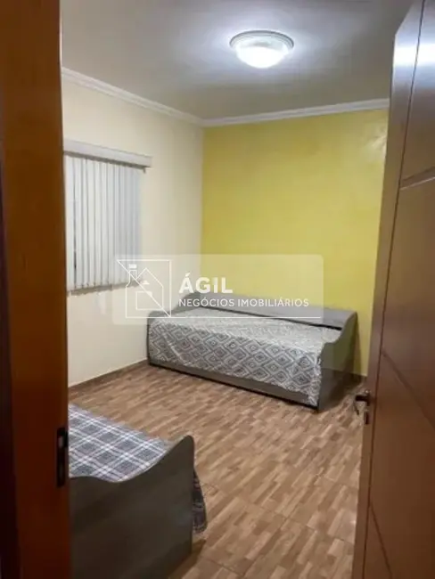 Foto 4 de Casa com 4 quartos à venda, 95m2 em Sao Jose Dos Campos - SP