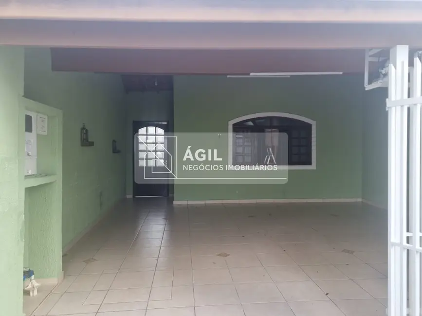 Foto 2 de Casa com 3 quartos à venda, 102m2 em Sao Jose Dos Campos - SP