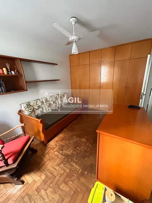 Apartamento com 3 quartos para alugar, 125m2 em Sao Jose Dos Campos - SP - imagem 9 Foto 9 de Apartamento com 3 quartos para alugar, 125m2 em Sao Jose Dos Campos - SP