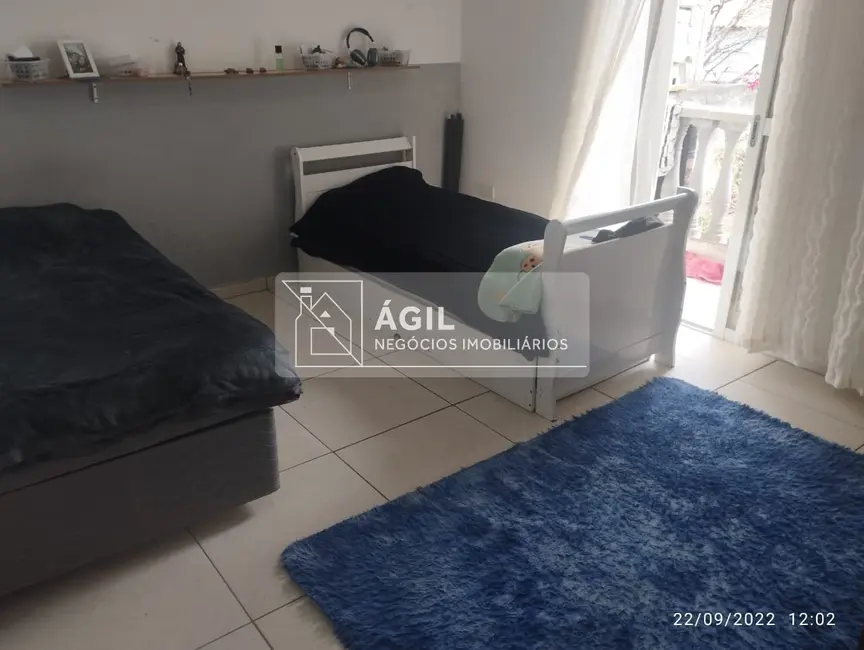 Foto 8 de Casa com 4 quartos à venda, 210m2 em Jardim Colônia, Jacarei - SP