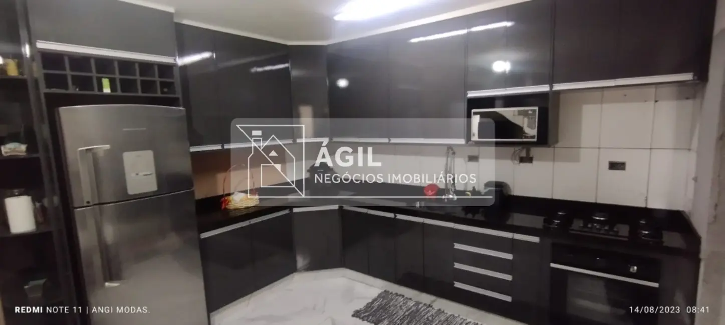 Foto 4 de Casa com 4 quartos à venda, 210m2 em Jardim Colônia, Jacarei - SP