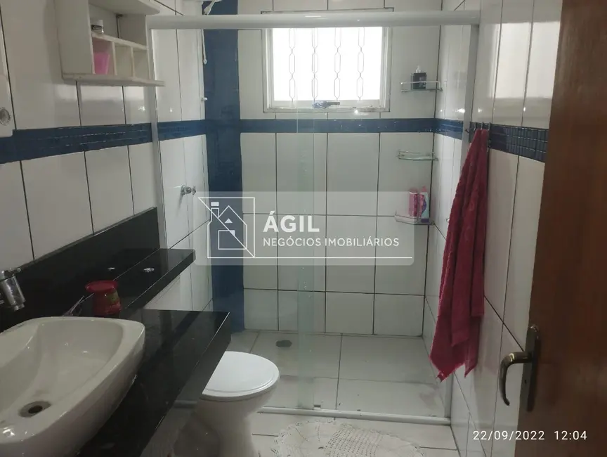 Foto 9 de Casa com 4 quartos à venda, 210m2 em Jardim Colônia, Jacarei - SP