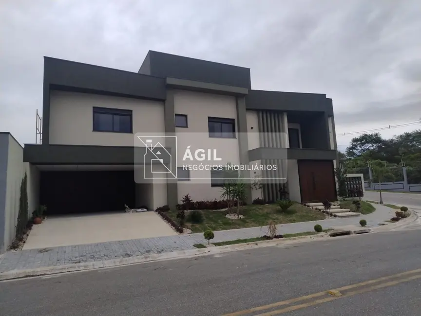 Foto 2 de Casa com 4 quartos à venda, 320m2 em Cacapava - SP