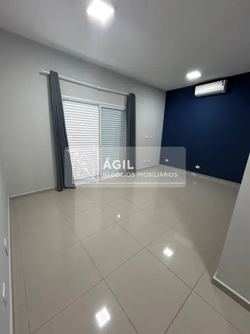 Foto 9 de Casa de Condomínio com 3 quartos à venda, 270m2 em Jardim Crystal Park, Jacarei - SP