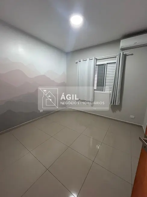 Foto 4 de Casa de Condomínio com 3 quartos à venda, 270m2 em Jardim Crystal Park, Jacarei - SP