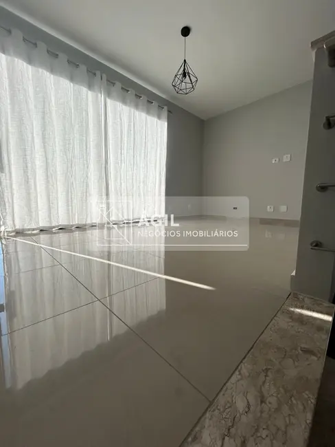 Foto 8 de Casa de Condomínio com 3 quartos à venda, 270m2 em Jardim Crystal Park, Jacarei - SP