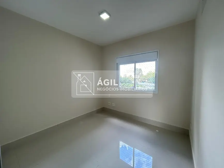 Apartamento com 4 quartos para alugar, 191m2 em Sao Jose Dos Campos - SP - imagem 9 Foto 9 de Apartamento com 4 quartos para alugar, 191m2 em Sao Jose Dos Campos - SP