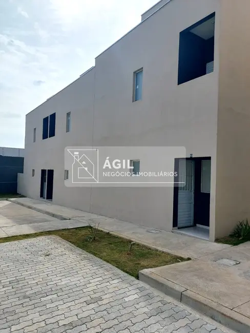 Foto 2 de Casa de Condomínio com 3 quartos à venda, 75m2 em Sao Jose Dos Campos - SP