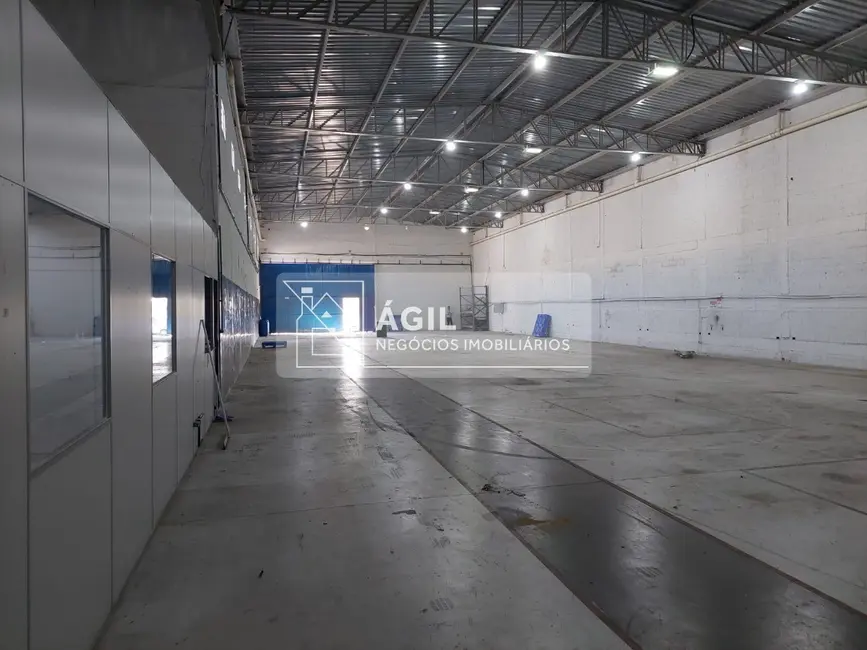 Foto 1 de Armazém / Galpão para alugar, 825m2 em Loteamento Quinta das Frutas, Taubate - SP