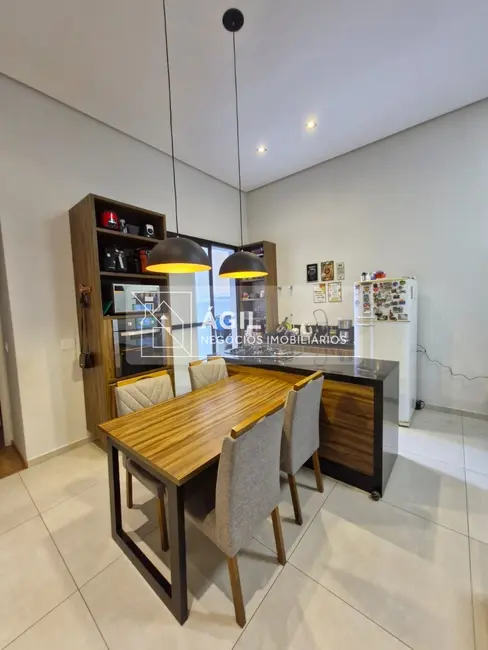 Foto 2 de Casa com 3 quartos à venda, 125m2 em Sao Jose Dos Campos - SP