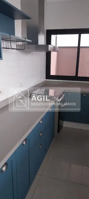 Foto 2 de Casa de Condomínio com 3 quartos à venda, 380m2 em Vila Zezé, Jacarei - SP