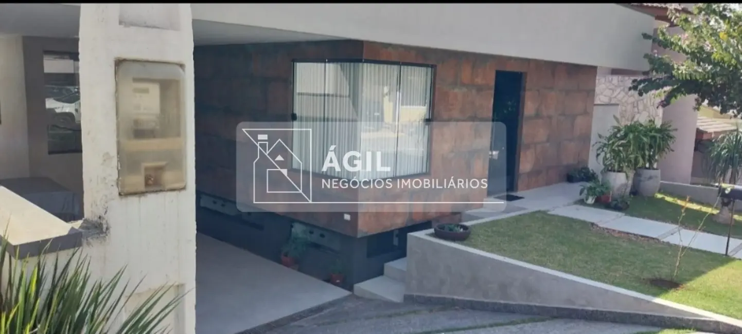 Foto 1 de Casa de Condomínio com 3 quartos à venda, 380m2 em Vila Zezé, Jacarei - SP