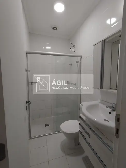 Casa de Condomínio com 5 quartos para alugar, 200m2 em Loteamento Villa Branca, Jacarei - SP - imagem 8 Foto 8 de Casa de Condomínio com 5 quartos para alugar, 200m2 em Loteamento Villa Branca, Jacarei - SP