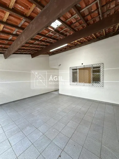Foto 2 de Casa com 4 quartos à venda, 240m2 em Sao Jose Dos Campos - SP