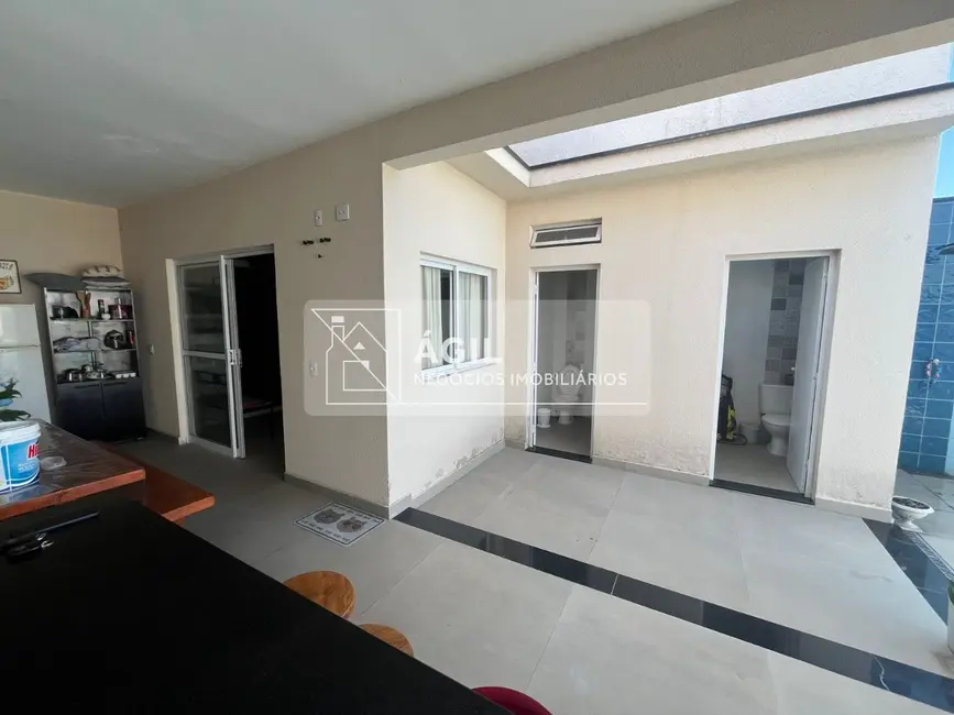 Foto 4 de Casa com 1 quarto à venda, 224m2 em Loteamento Villa Branca, Jacarei - SP