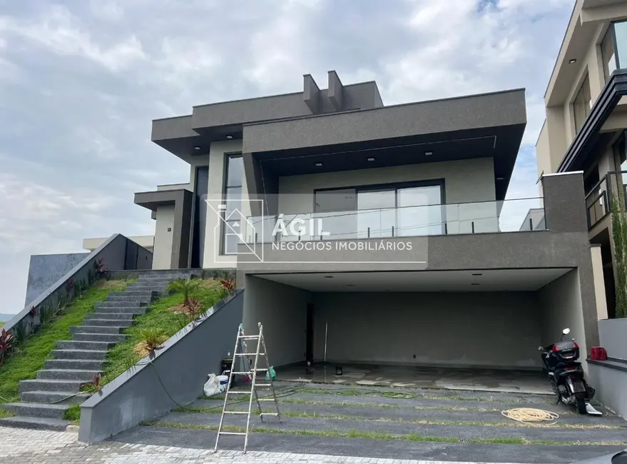 Foto 2 de Casa de Condomínio com 3 quartos à venda, 320m2 em Cacapava - SP