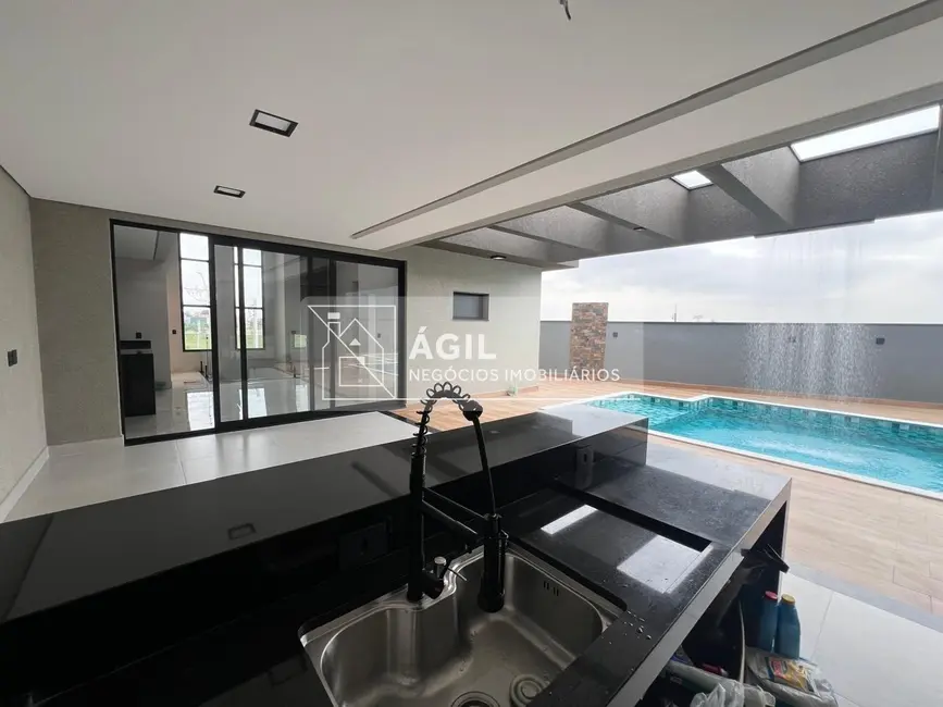 Foto 6 de Casa de Condomínio com 3 quartos à venda, 320m2 em Cacapava - SP