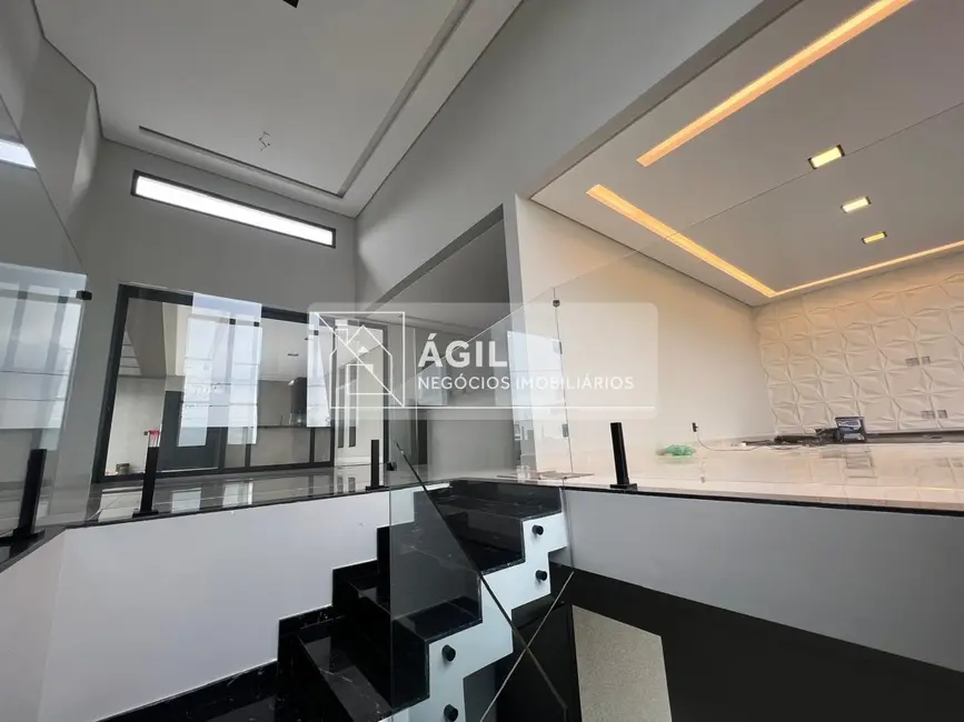 Foto 9 de Casa de Condomínio com 3 quartos à venda, 320m2 em Cacapava - SP