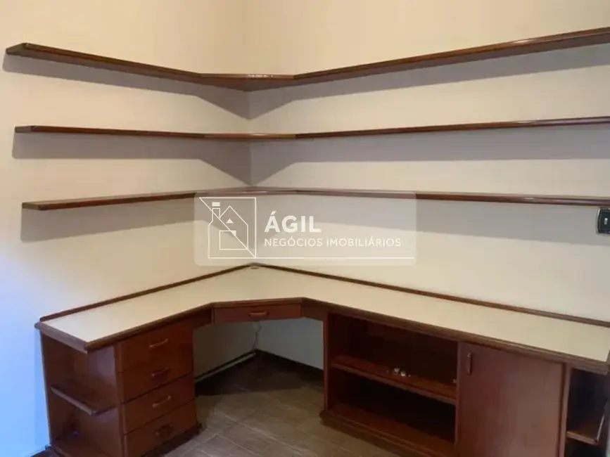 Casa de Condomínio com 3 quartos para alugar, 250m2 em Sao Jose Dos Campos - SP - imagem 8 Foto 8 de Casa de Condomínio com 3 quartos para alugar, 250m2 em Sao Jose Dos Campos - SP