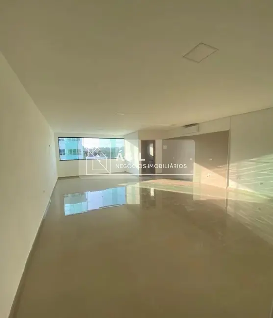 Foto 2 de Sala Comercial para alugar, 65m2 em Loteamento Villa Branca, Jacarei - SP