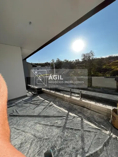 Foto 6 de Casa com 3 quartos à venda, 150m2 em Sao Jose Dos Campos - SP