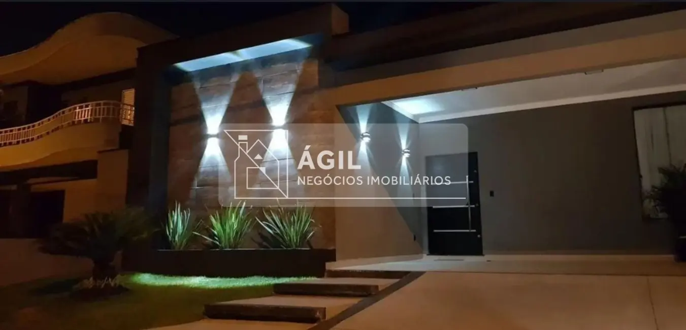 Foto 2 de Casa de Condomínio com 3 quartos à venda, 300m2 em Cacapava - SP