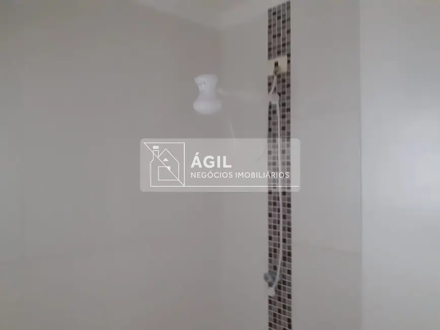 Foto 4 de Casa de Condomínio com 2 quartos à venda, 275m2 em Parque Califórnia, Jacarei - SP