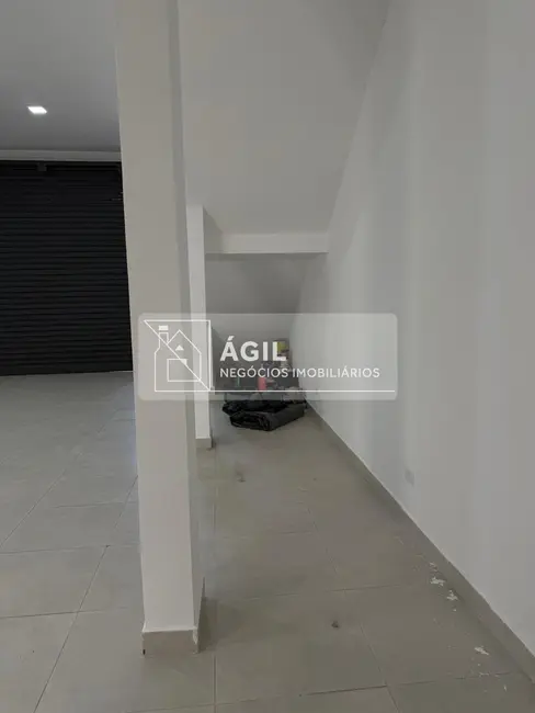 Armazém / Galpão para alugar, 105m2 em Sao Jose Dos Campos - SP - imagem 8 Foto 8 de Armazém / Galpão para alugar, 105m2 em Sao Jose Dos Campos - SP