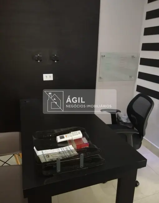 Foto 3 de Loja à venda, 120m2 em Loteamento Villa Branca, Jacarei - SP