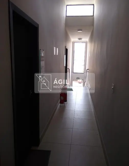 Foto 4 de Loja à venda, 120m2 em Loteamento Villa Branca, Jacarei - SP