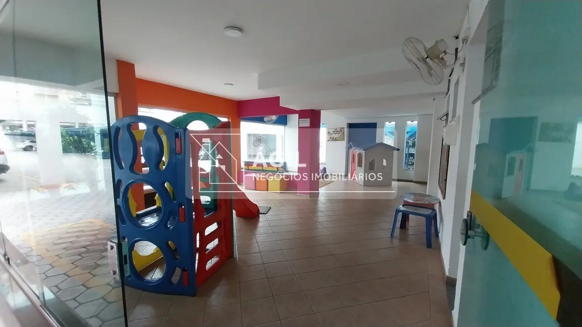 Foto 6 de Apartamento com 3 quartos para alugar, 156m2 em Sao Jose Dos Campos - SP