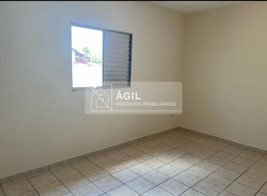 Foto 6 de Casa com 3 quartos para alugar, 120m2 em Jardim Santa Maria, Jacarei - SP