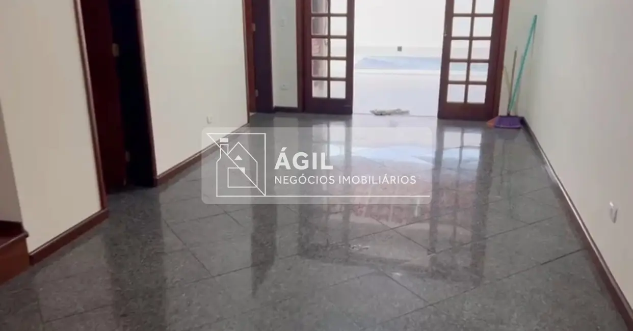 Casa de Condomínio com 3 quartos para alugar, 150m2 em Jardim Santa Maria, Jacarei - SP - imagem 3 Foto 3 de Casa de Condomínio com 3 quartos para alugar, 150m2 em Jardim Santa Maria, Jacarei - SP