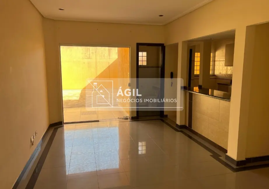 Foto 5 de Casa de Condomínio com 3 quartos para alugar, 150m2 em Jardim Santa Maria, Jacarei - SP