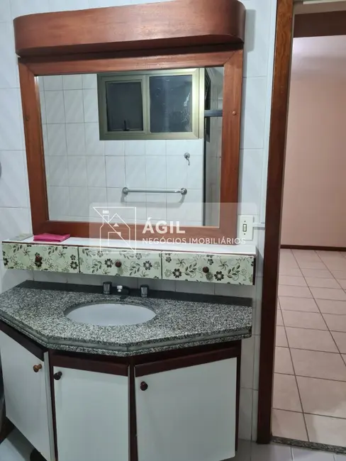 Apartamento com 3 quartos para alugar, 160m2 em Sao Jose Dos Campos - SP - imagem 7 Foto 7 de Apartamento com 3 quartos para alugar, 160m2 em Sao Jose Dos Campos - SP