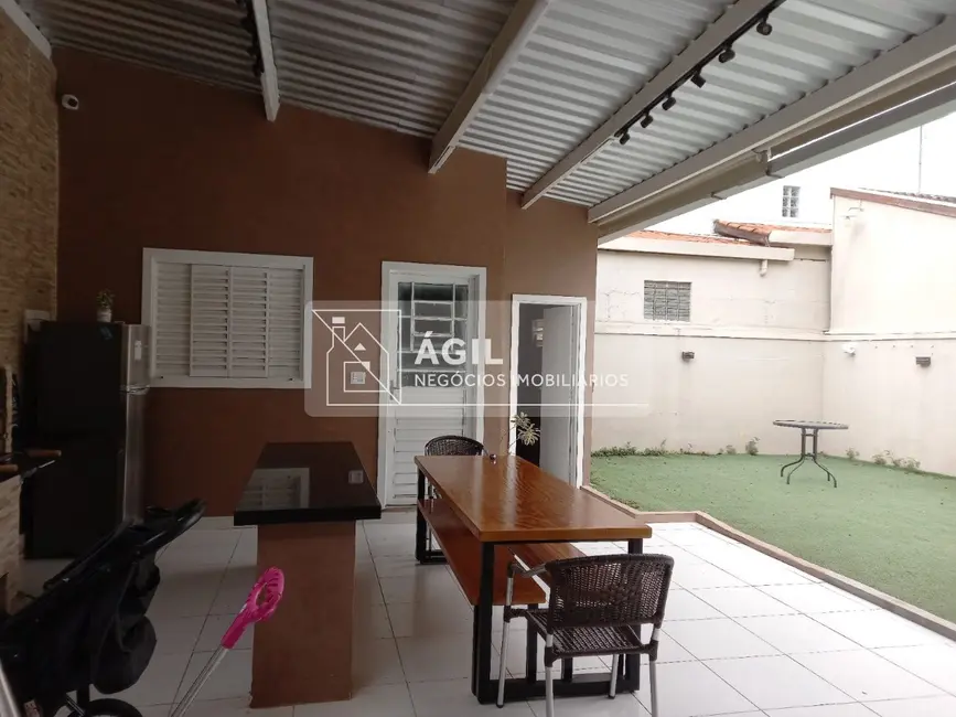 Foto 2 de Casa com 5 quartos à venda, 236m2 em Sao Jose Dos Campos - SP