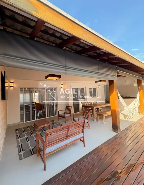 Foto 1 de Casa de Condomínio com 4 quartos à venda, 200m2 em Loteamento Villa Branca, Jacarei - SP