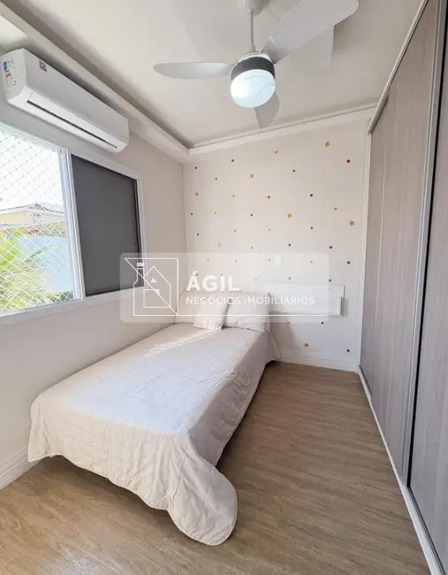 Foto 5 de Casa de Condomínio com 4 quartos à venda, 200m2 em Loteamento Villa Branca, Jacarei - SP