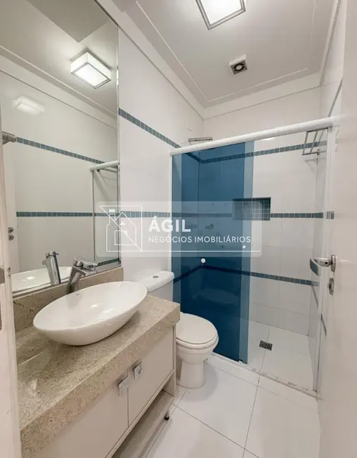 Foto 4 de Casa de Condomínio com 4 quartos à venda, 200m2 em Loteamento Villa Branca, Jacarei - SP