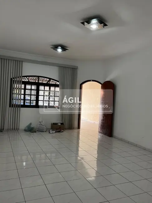 Foto 7 de Casa com 3 quartos à venda, 350m2 em Sao Jose Dos Campos - SP