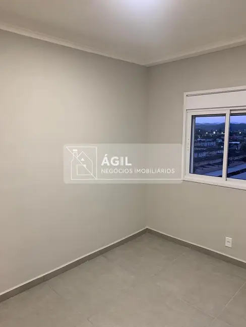 Apartamento com 3 quartos para alugar, 84m2 em Loteamento Villa Branca, Jacarei - SP - imagem 9 Foto 9 de Apartamento com 3 quartos para alugar, 84m2 em Loteamento Villa Branca, Jacarei - SP