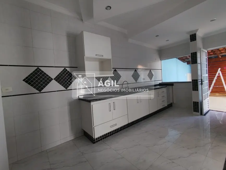 Casa de Condomínio com 3 quartos para alugar, 150m2 em Jardim Santa Maria, Jacarei - SP - imagem 5 Foto 5 de Casa de Condomínio com 3 quartos para alugar, 150m2 em Jardim Santa Maria, Jacarei - SP