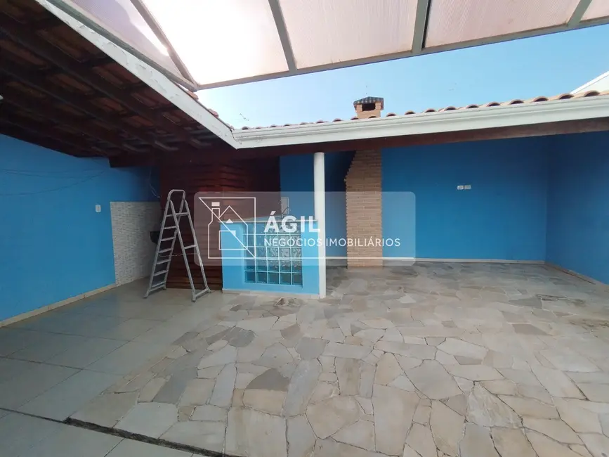 Casa de Condomínio com 3 quartos para alugar, 150m2 em Jardim Santa Maria, Jacarei - SP - imagem 4 Foto 4 de Casa de Condomínio com 3 quartos para alugar, 150m2 em Jardim Santa Maria, Jacarei - SP