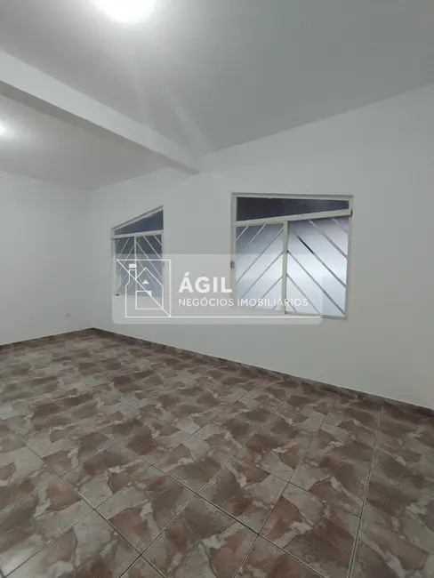 Casa com 3 quartos para alugar, 120m2 em Jardim Santa Maria, Jacarei - SP - imagem 6 Foto 6 de Casa com 3 quartos para alugar, 120m2 em Jardim Santa Maria, Jacarei - SP