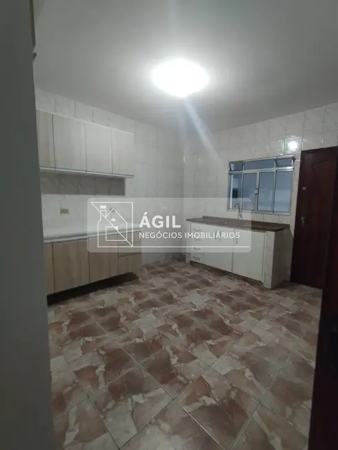 Casa com 3 quartos para alugar, 120m2 em Jardim Santa Maria, Jacarei - SP - imagem 9 Foto 9 de Casa com 3 quartos para alugar, 120m2 em Jardim Santa Maria, Jacarei - SP