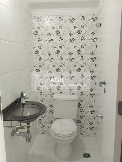 Foto 5 de Casa de Condomínio com 4 quartos à venda, 150m2 em Loteamento Villa Branca, Jacarei - SP